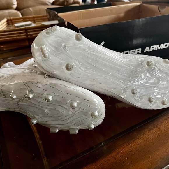 HARD TO FIND Under Armour Spotlight football cleats size 11.5. - Picture 2 of 5